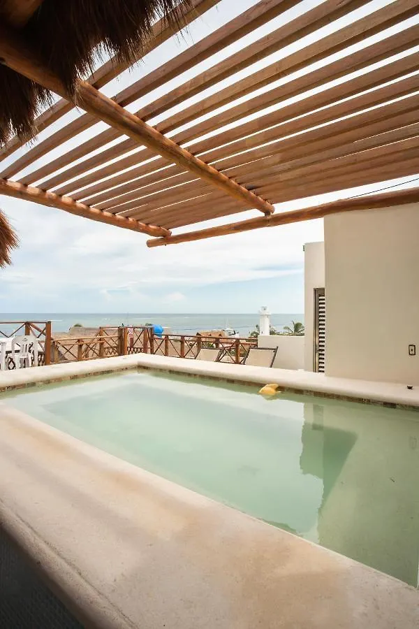 Villas Valentina Puerto Morelos 3*,